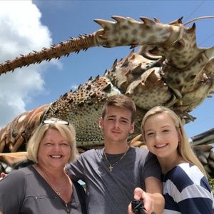 Meet your Posher, Connie